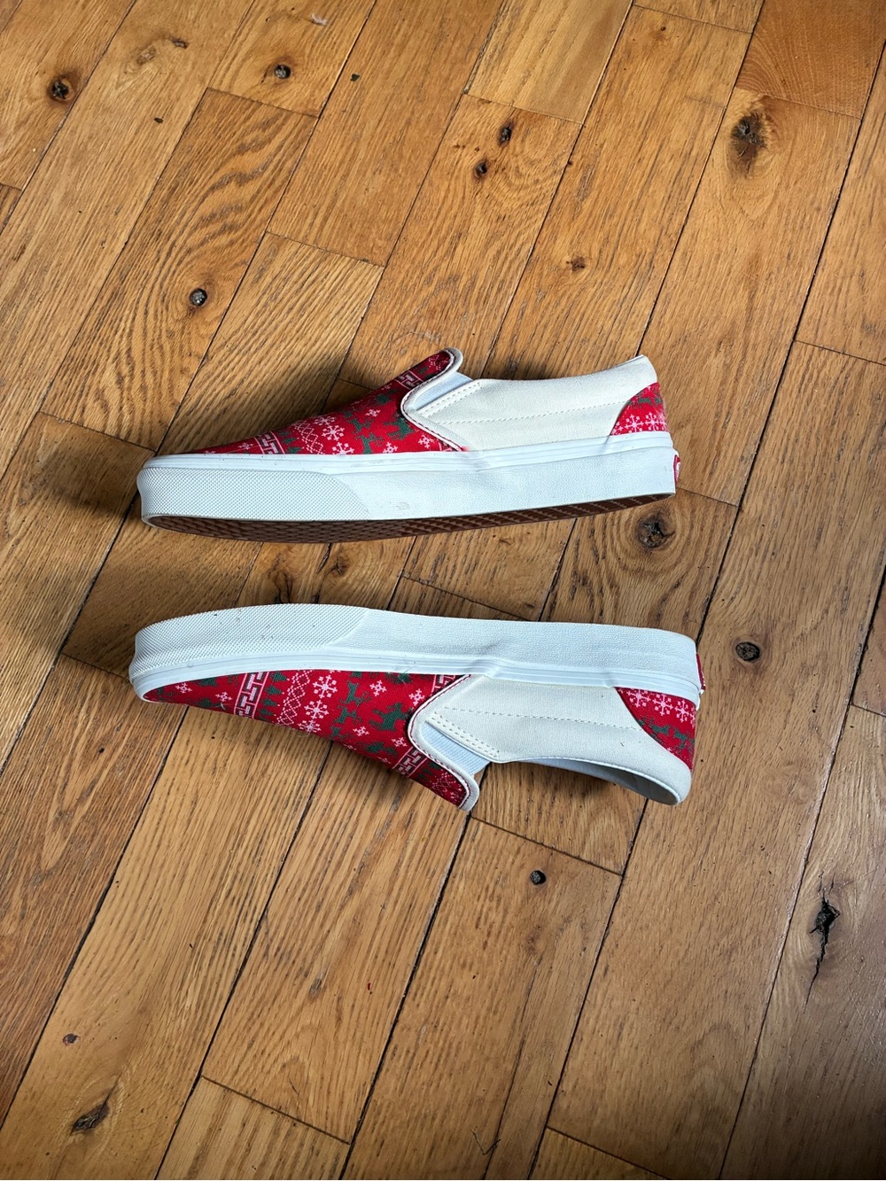 Vans Slip-On Christmas Sneakers - Red with Green Pattern - Picture 6 of 6